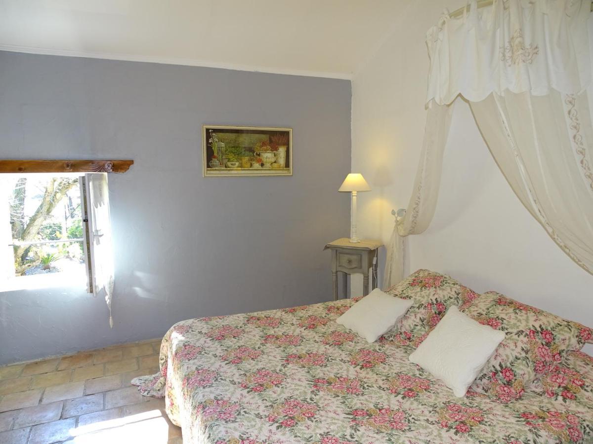 Bastide Des Princes B&B Caderousse Экстерьер фото