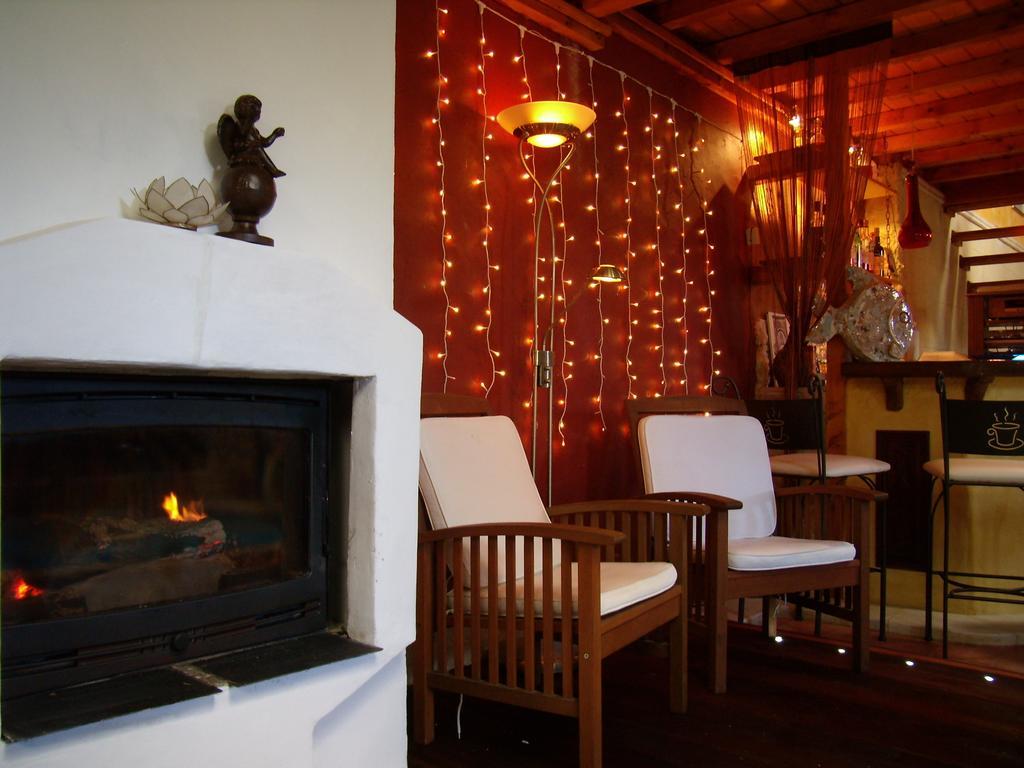 Bastide Des Princes B&B Caderousse Экстерьер фото