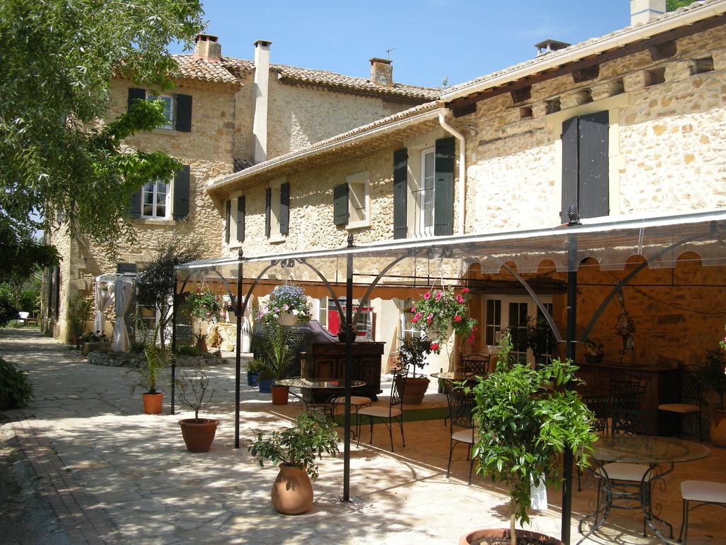 Bastide Des Princes B&B Caderousse Экстерьер фото
