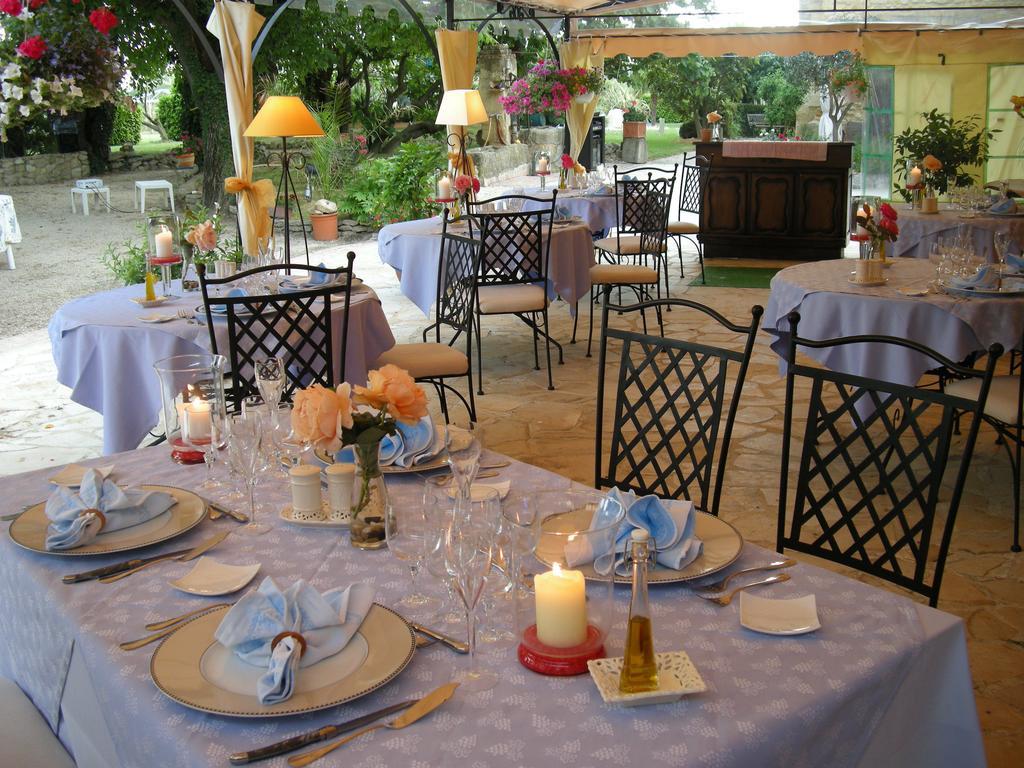 Bastide Des Princes B&B Caderousse Экстерьер фото