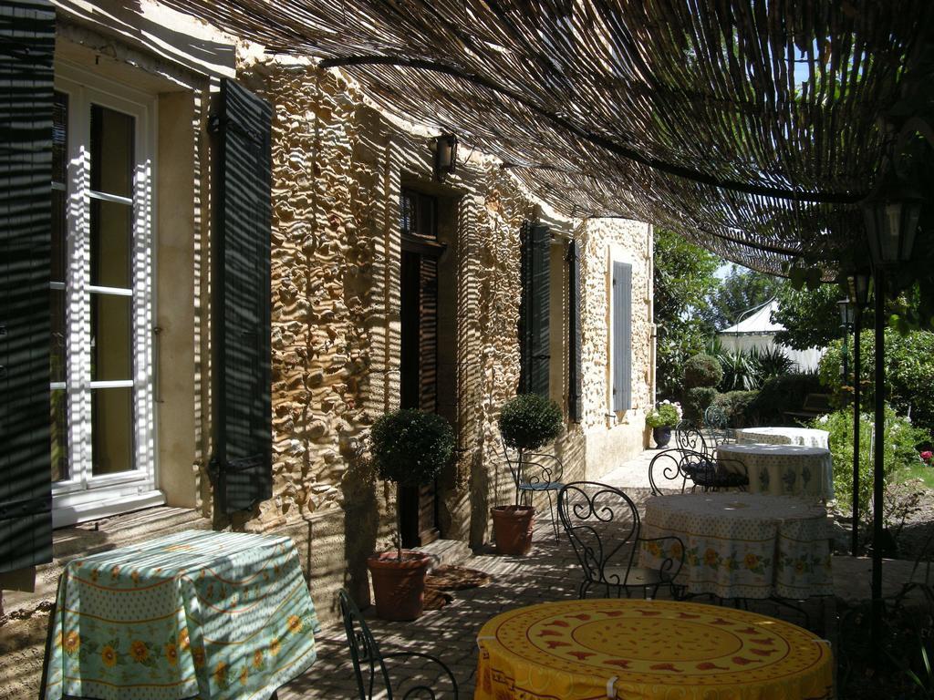 Bastide Des Princes B&B Caderousse Экстерьер фото