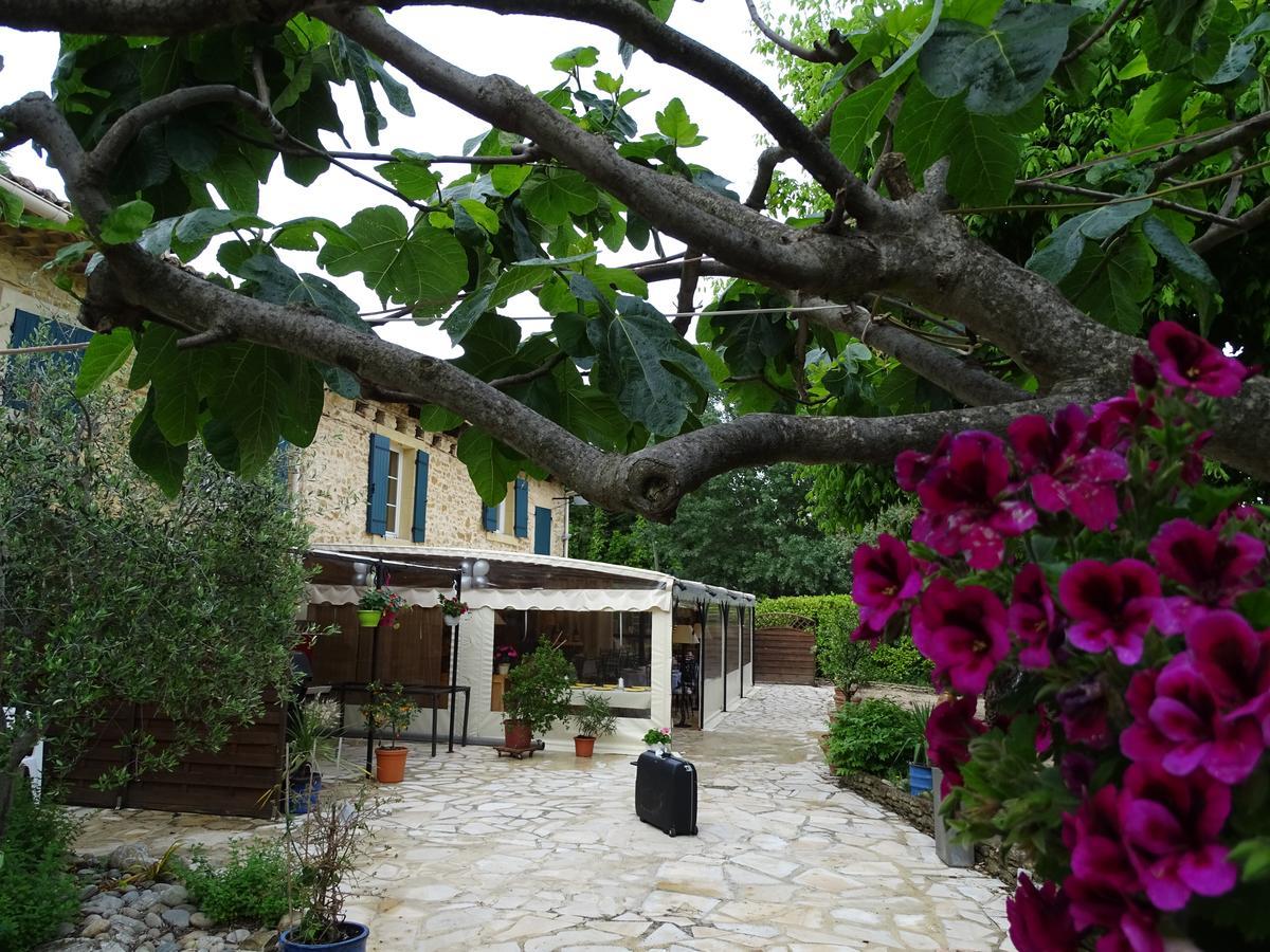 Bastide Des Princes B&B Caderousse Экстерьер фото